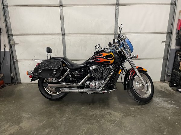 2007 Honda Shadow 1100 Sabre - Image 1