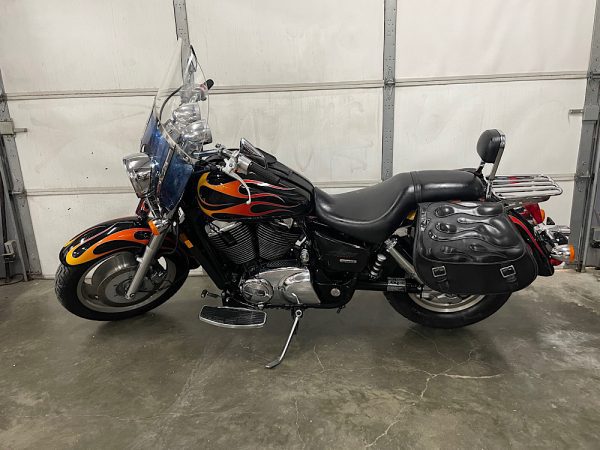 2007 Honda Shadow 1100 Sabre - Image 3